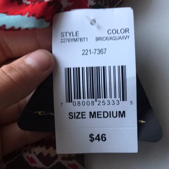 **CUTE** Red Patterned Dress - Picture 2 of 6